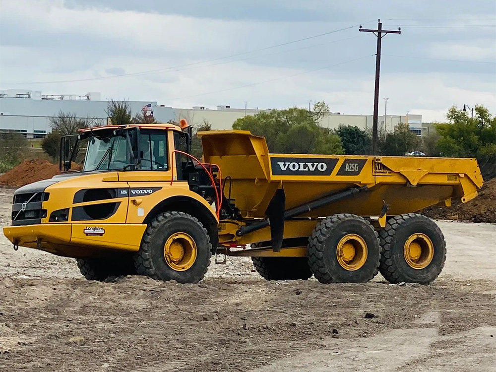 articulating dump truck rentals